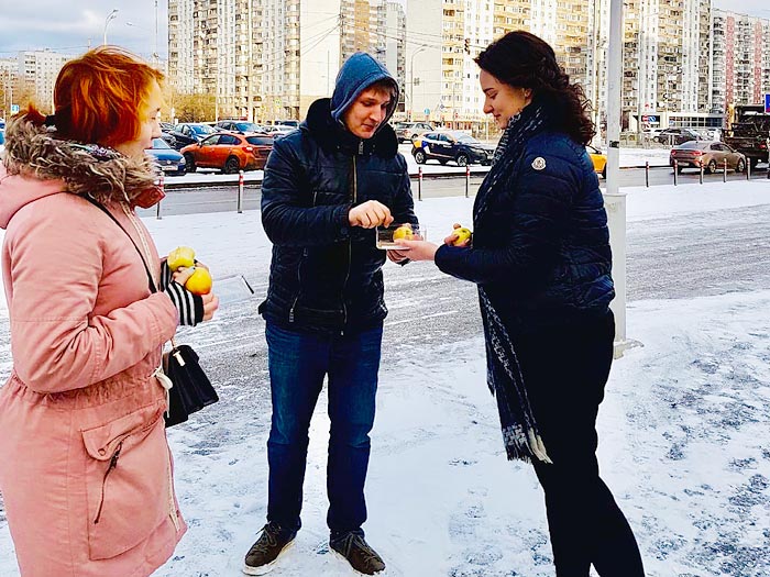 В Ново-Переделкино прошла акция «Обменяй сигарету на яблоко»